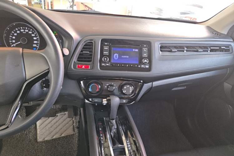 Used Honda Vezel 2017 1.5L CVT 2WD Comfort Model Audio And AC Panel