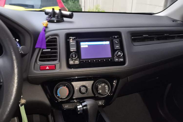 Used Honda Vezel 2017 1.5L CVT 2WD Comfort Model Audio And AC Panel