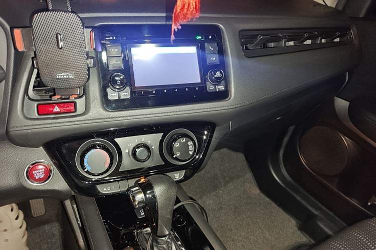 Used Honda Vezel 2017 1.8L CVT Front-Wheel Drive Pioneer Edition Audio And AC Panel