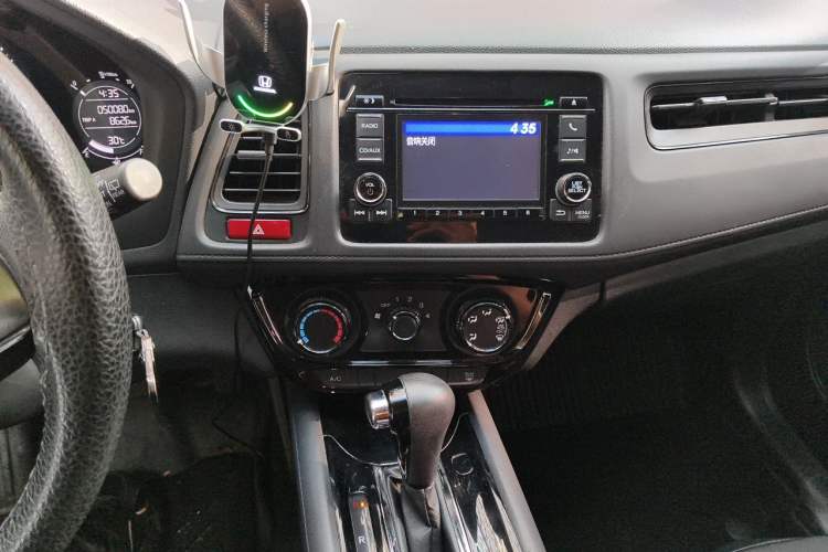 Used Honda Vezel 2017 1.5L CVT 2WD Comfort Model Audio And AC Panel