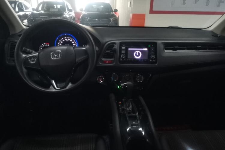 Used Honda Vezel 2017 1.8L CVT Front-Wheel Drive Pioneer Edition Center Console