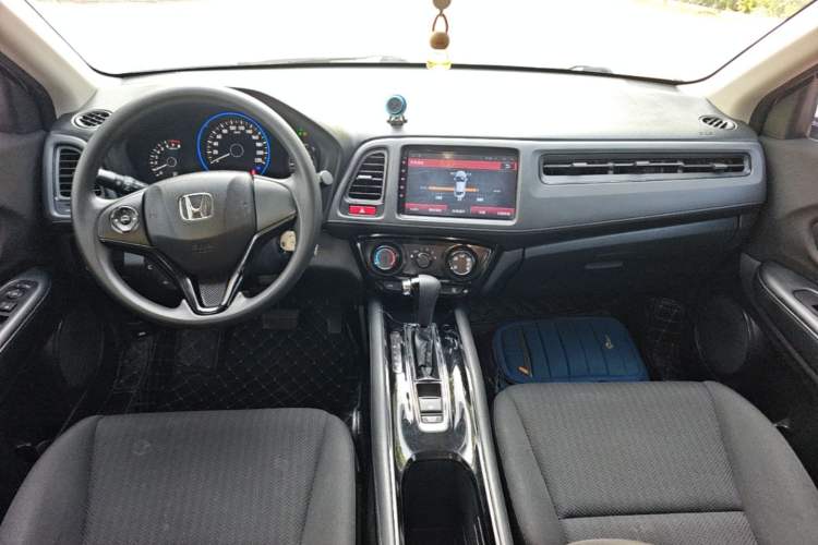 Used Honda Vezel 2017 1.5L CVT 2WD Comfort Model Center Console