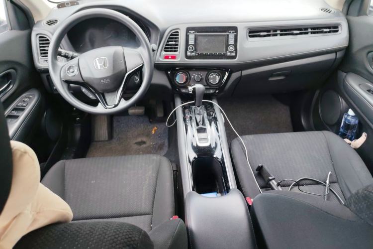 Used Honda Vezel 2017 1.5L CVT 2WD Comfort Model Center Console