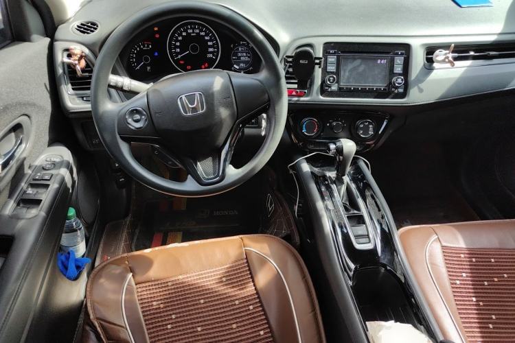 Used Honda Vezel 2017 1.5L CVT 2WD Comfort Model Center Console