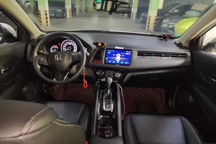 Used Honda Vezel 2017 1.5L CVT 2WD Comfort Model Center Console