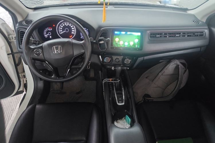 Used Honda Vezel 2017 1.5L CVT 2WD Comfort Model Center Console