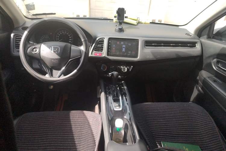 Used Honda Vezel 2017 1.5L CVT 2WD Comfort Model Center Console