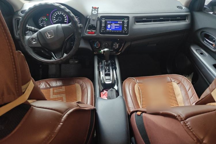 Used Honda Vezel 2017 1.5L CVT 2WD Comfort Model Center Console