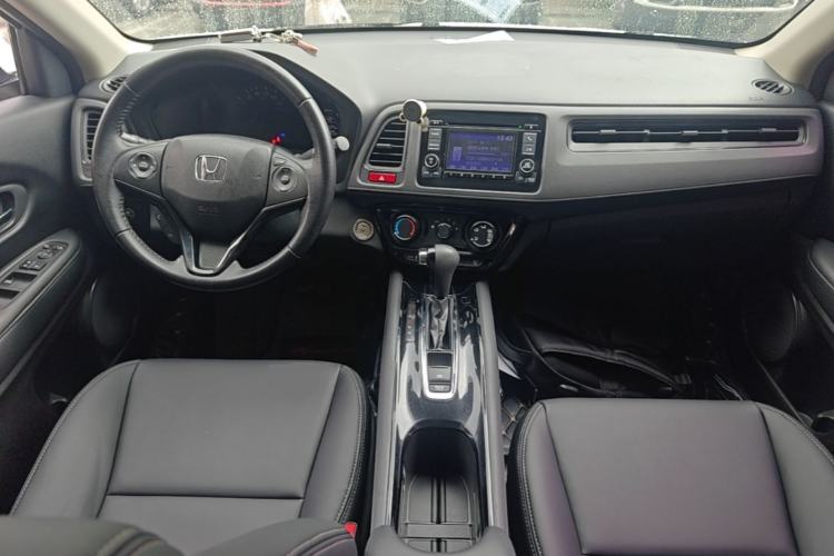 Used Honda Vezel 2017 1.5L CVT 2WD Comfort Model Center Console