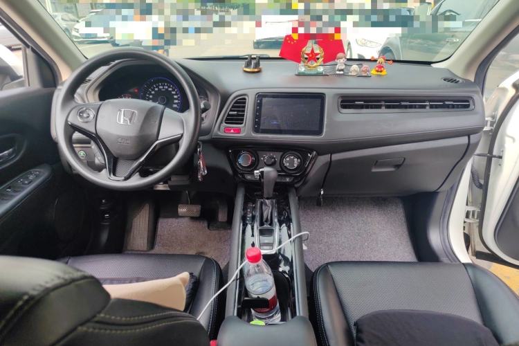 Used Honda Vezel 2017 1.5L CVT 2WD Comfort Model Center Console