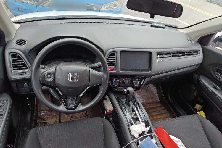 Used Honda Vezel 2017 1.5L CVT 2WD Comfort Model Center Console