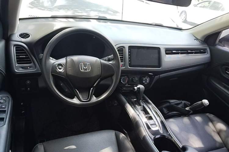 Used Honda Vezel 2017 1.5L CVT 2WD Comfort Model Center Console