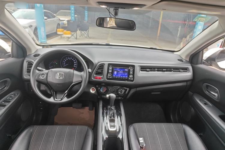 Used Honda Vezel 2017 1.8L CVT Front-Wheel Drive Pioneer Edition Center Console