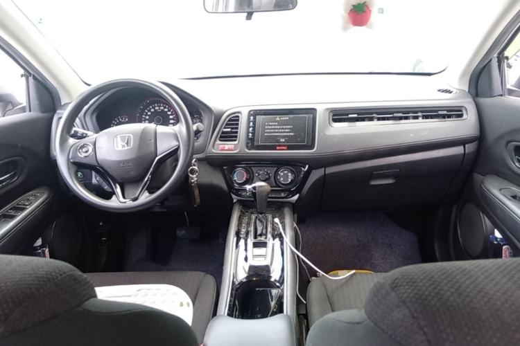 Used Honda Vezel 2017 1.5L CVT 2WD Comfort Model Center Console