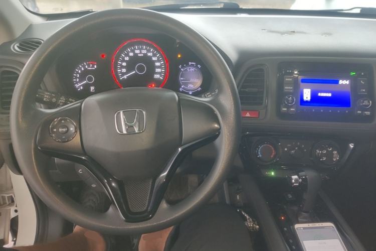 Used Honda Vezel 2017 1.8L CVT Front-Wheel Drive Pioneer Edition Center Console