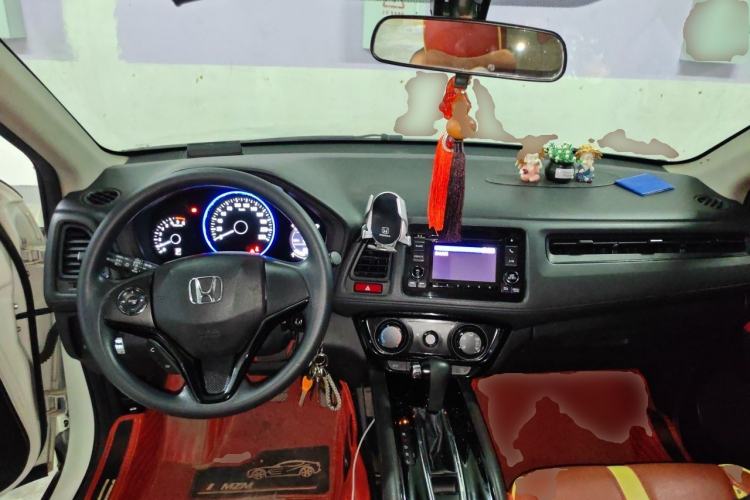 Used Honda Vezel 2017 1.5L CVT 2WD Comfort Model Center Console