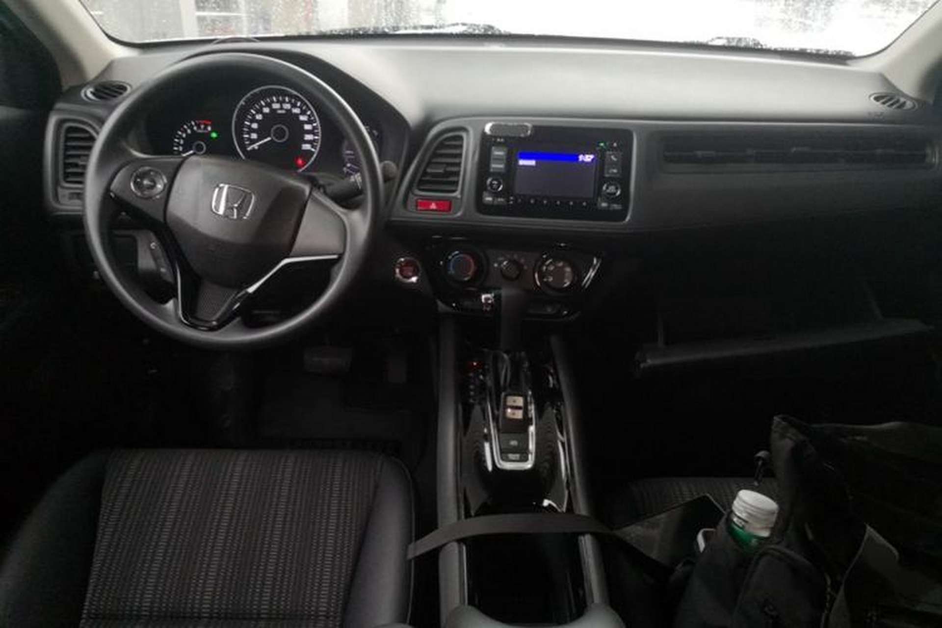 Used Honda Vezel 2017 1.8L CVT Front-Wheel Drive Pioneer Edition Center Console