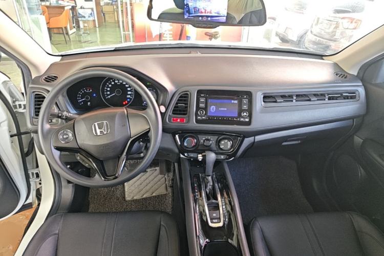 Used Honda Vezel 2017 1.5L CVT 2WD Comfort Model Center Console