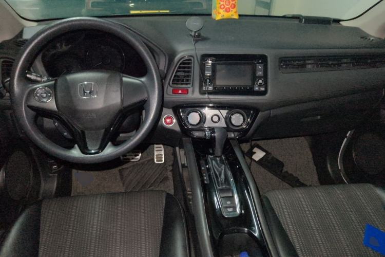 Used Honda Vezel 2017 1.8L CVT Front-Wheel Drive Pioneer Edition Center Console