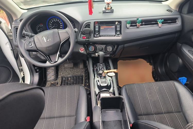 Used Honda Vezel 2017 1.8L CVT Front-Wheel Drive Pioneer Edition Center Console