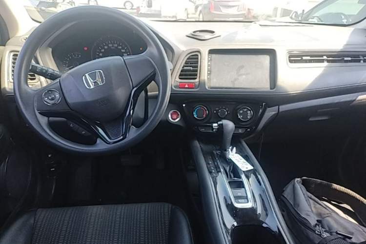 Used Honda Vezel 2017 1.8L CVT Front-Wheel Drive Pioneer Edition Center Console