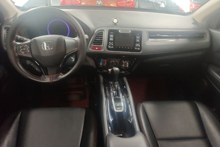Used Honda Vezel 2017 1.5L CVT 2WD Comfort Model Center Console
