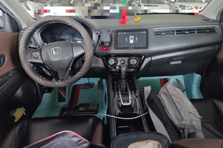 Used Honda Vezel 2017 1.5L CVT 2WD Comfort Model Center Console