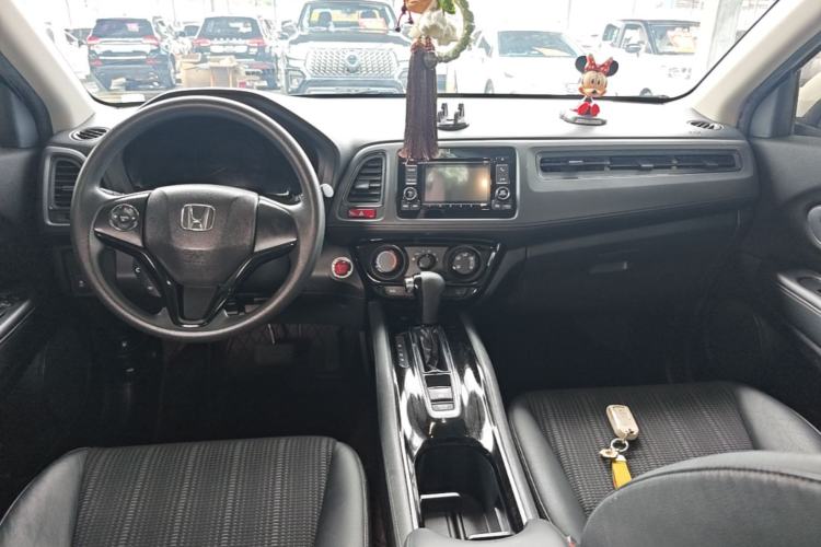Used Honda Vezel 2017 1.8L CVT Front-Wheel Drive Pioneer Edition Center Console