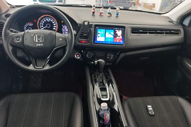 Used Honda Vezel 2017 1.8L CVT Front-Wheel Drive Pioneer Edition Center Console