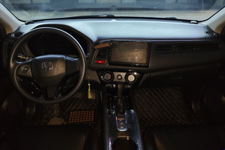 Used Honda Vezel 2017 1.5L CVT 2WD Comfort Model Center Console