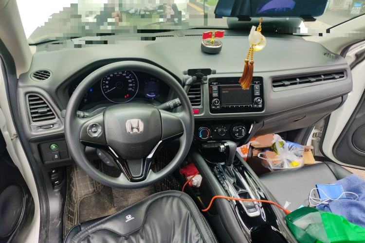 Used Honda Vezel 2017 1.5L CVT 2WD Comfort Model Center Console