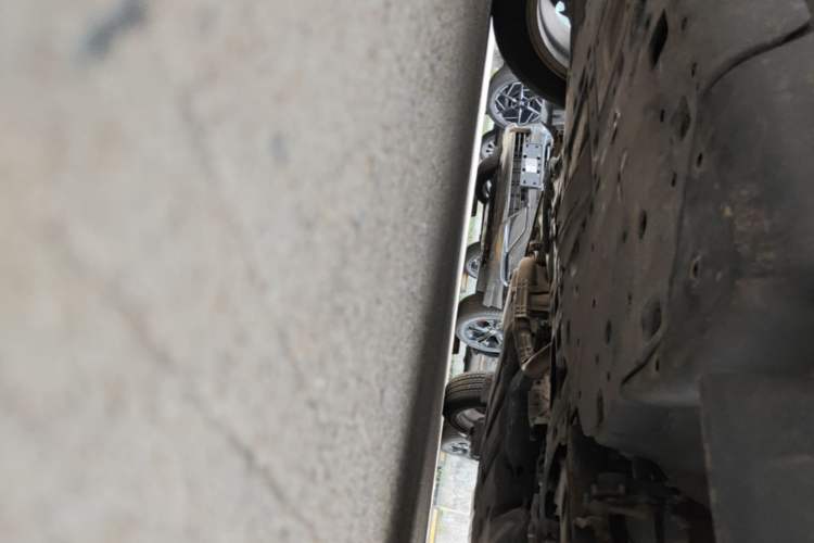 Used Honda Vezel 2017 1.8L CVT Front-Wheel Drive Pioneer Edition Chassis Front Left
