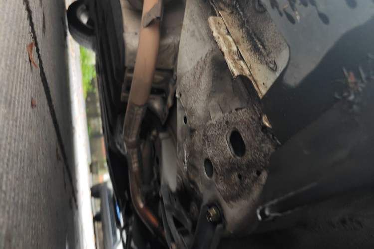 Used Honda Vezel 2017 1.8L CVT Front-Wheel Drive Pioneer Edition Chassis Front Right