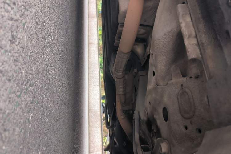 Used Honda Vezel 2017 1.8L CVT Front-Wheel Drive Pioneer Edition Chassis Front Right