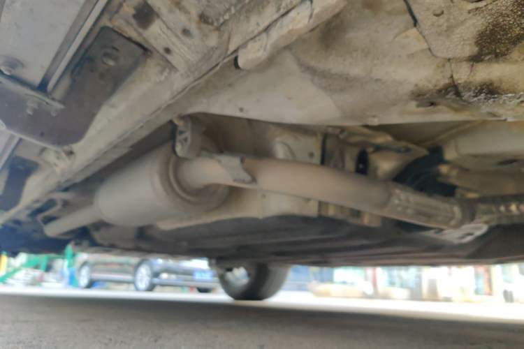 Used Honda Vezel 2017 1.8L CVT Front-Wheel Drive Pioneer Edition Chassis Front Right