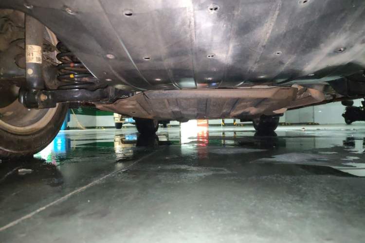 Used Honda Vezel 2017 1.8L CVT Front-Wheel Drive Pioneer Edition Chassis Rear