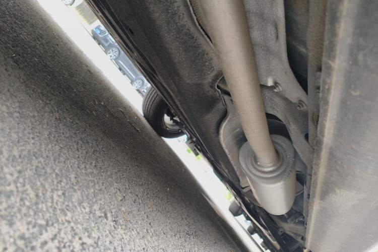 Used Honda Vezel 2017 1.8L CVT Front-Wheel Drive Pioneer Edition Chassis Rear Right