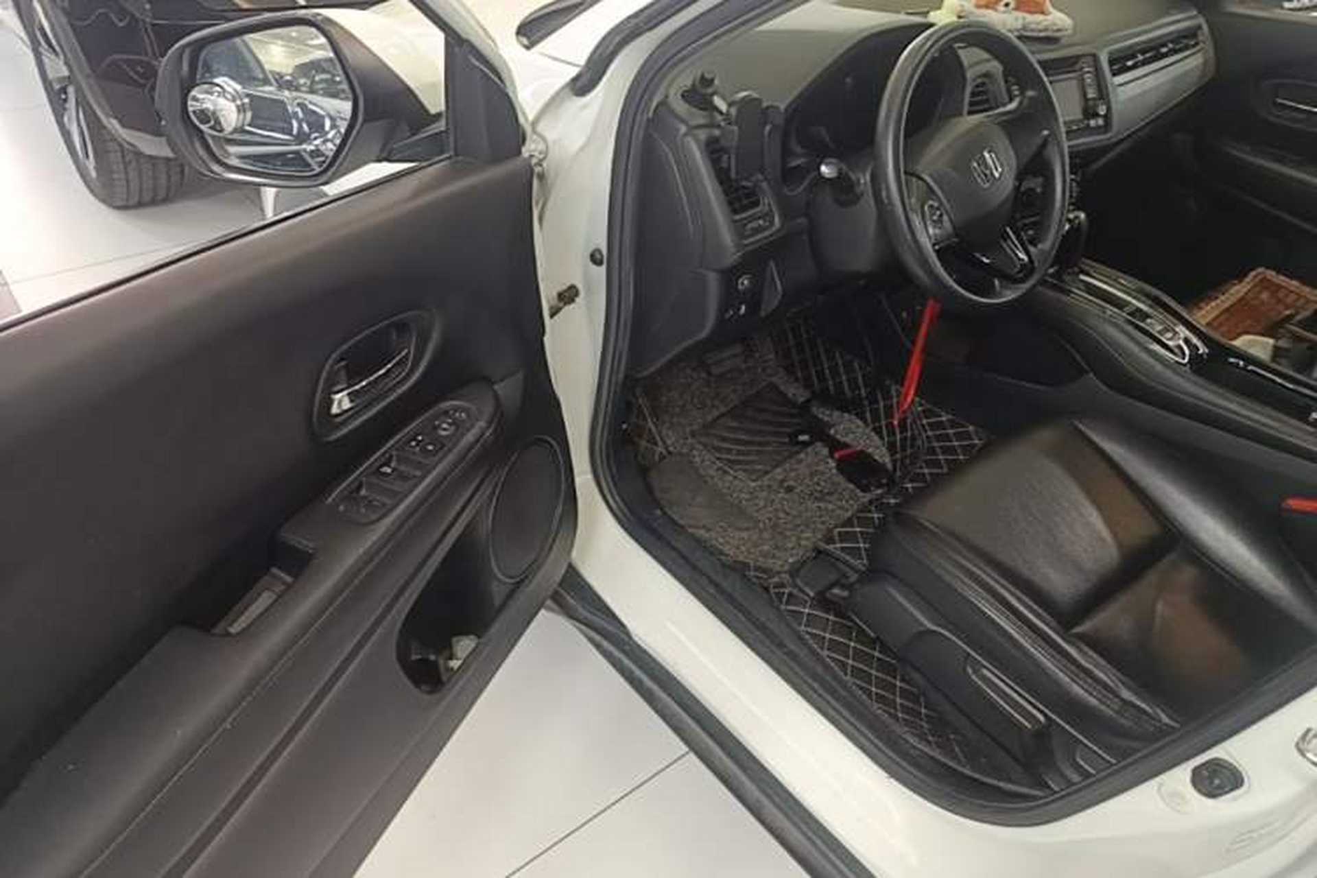 Used Honda Vezel 2017 1.5L CVT 2WD Comfort Model Driver Seat