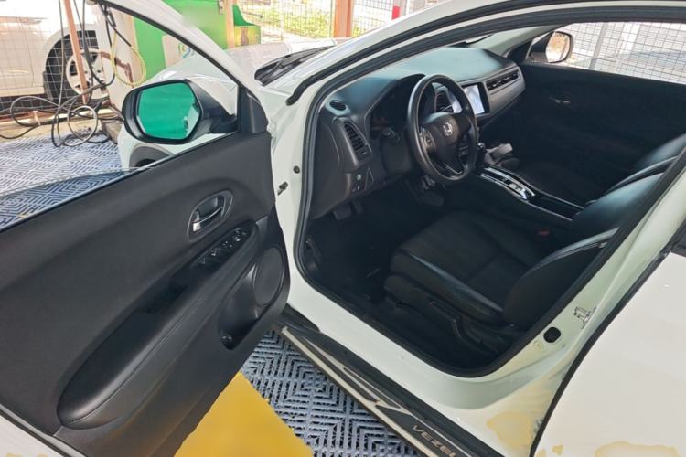 Used Honda Vezel 2017 1.8L CVT 2WD Elite Model Driver Seat