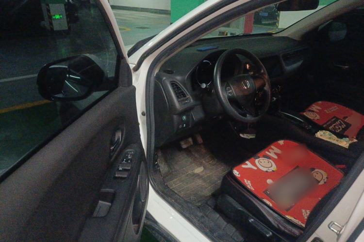 Used Honda Vezel 2017 1.5L CVT 2WD Comfort Model Driver Seat