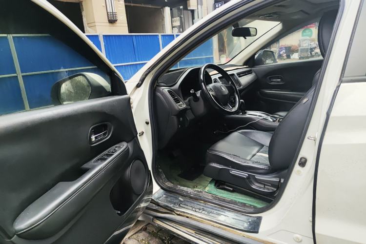 Used Honda Vezel 2017 1.8L CVT Front-Wheel Drive Pioneer Edition Driver Seat