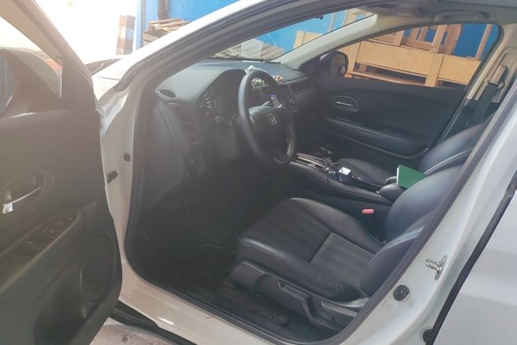 Used Honda Vezel 2017 1.8L CVT Front-Wheel Drive Pioneer Edition Driver Seat