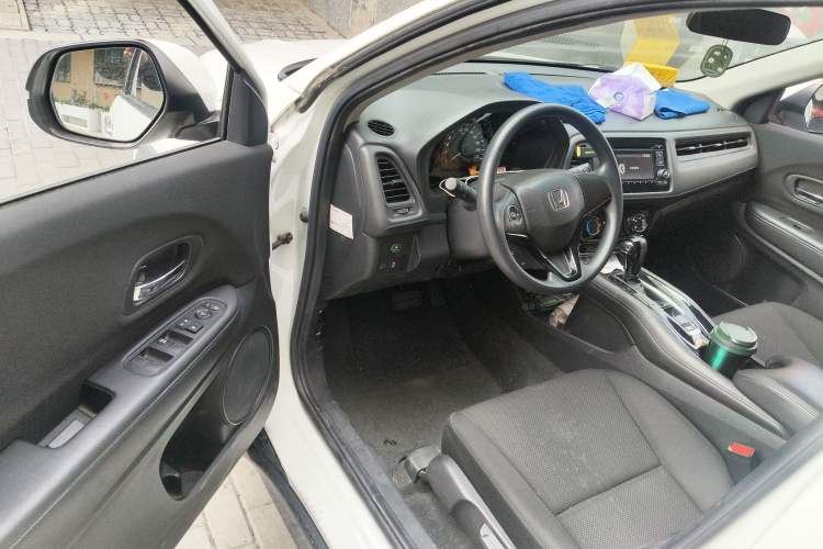 Used Honda Vezel 2017 1.5L CVT 2WD Comfort Model Driver Seat