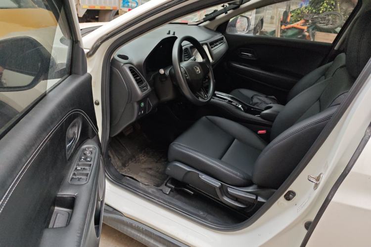 Used Honda Vezel 2017 1.5L CVT 2WD Comfort Model Driver Seat