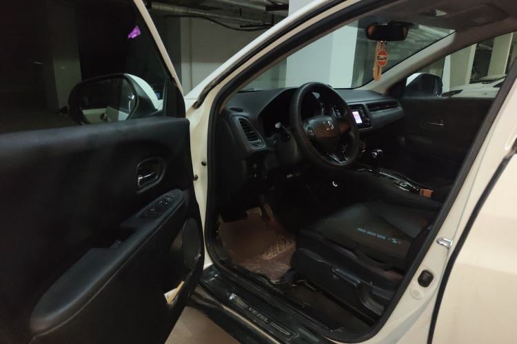 Used Honda Vezel 2017 1.5L CVT 2WD Comfort Model Driver Seat