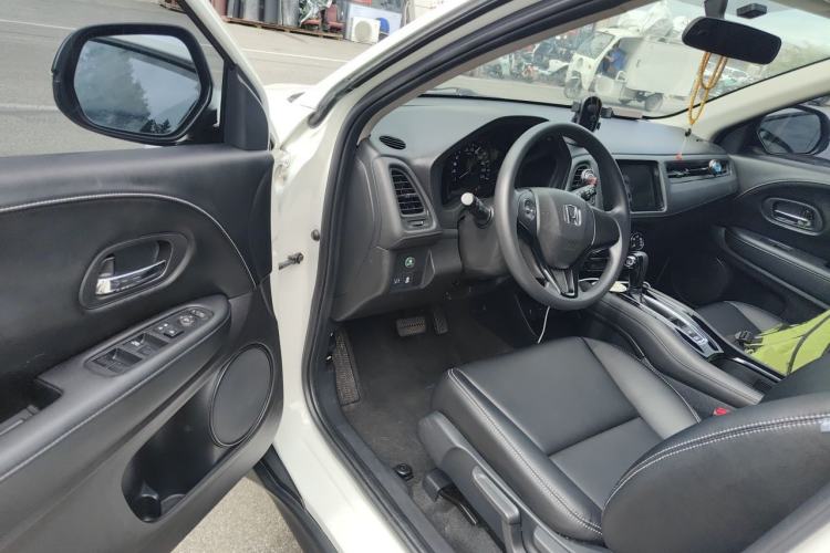Used Honda Vezel 2017 1.5L CVT 2WD Comfort Model Driver Seat