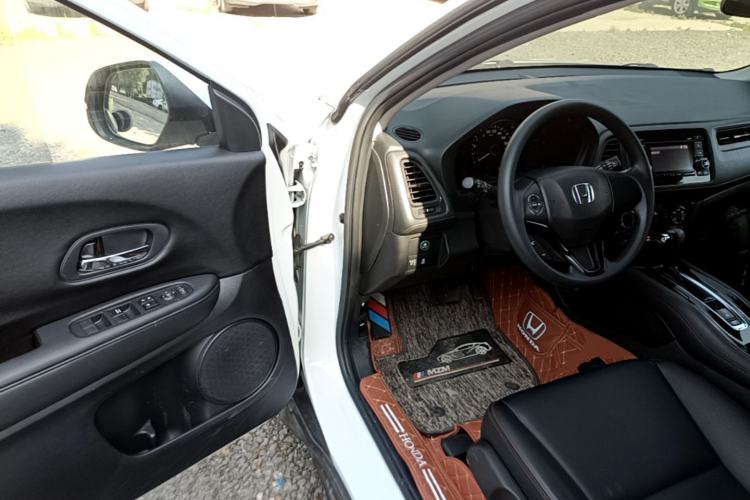 Used Honda Vezel 2017 1.5L CVT 2WD Comfort Model Driver Seat