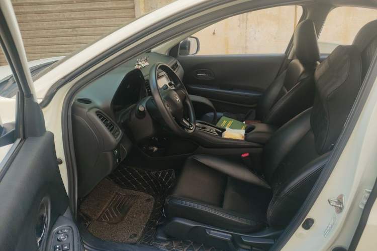 Used Honda Vezel 2017 1.5L CVT 2WD Comfort Model Driver Seat