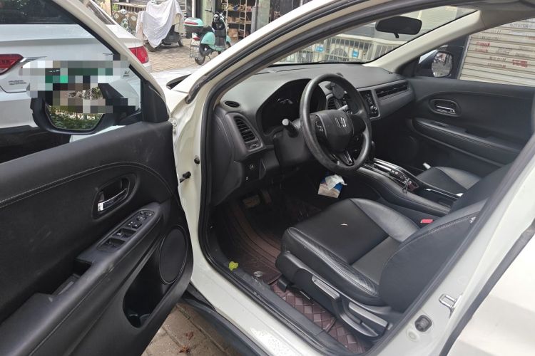 Used Honda Vezel 2017 1.8L CVT Front-Wheel Drive Pioneer Edition Driver Seat