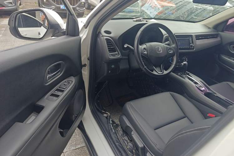 Used Honda Vezel 2017 1.5L CVT 2WD Comfort Model Driver Seat